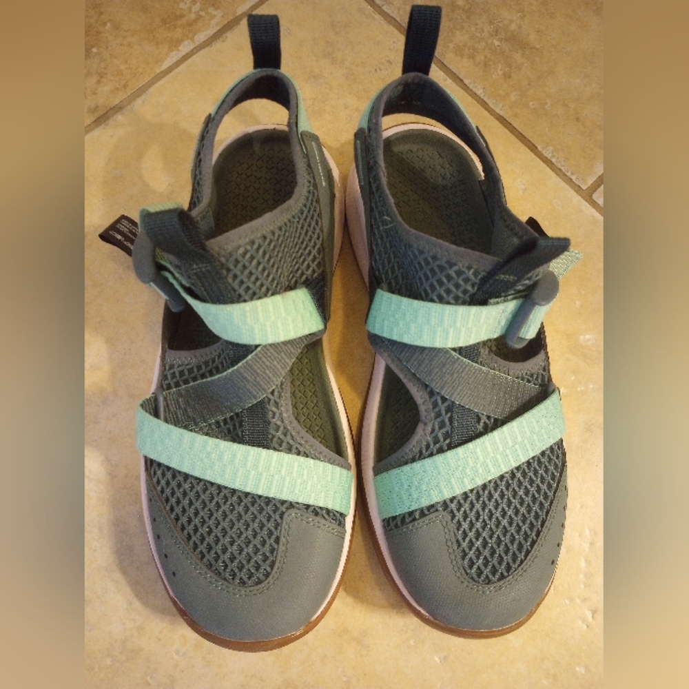 Chaco Women's Odyssey Shoes size 8